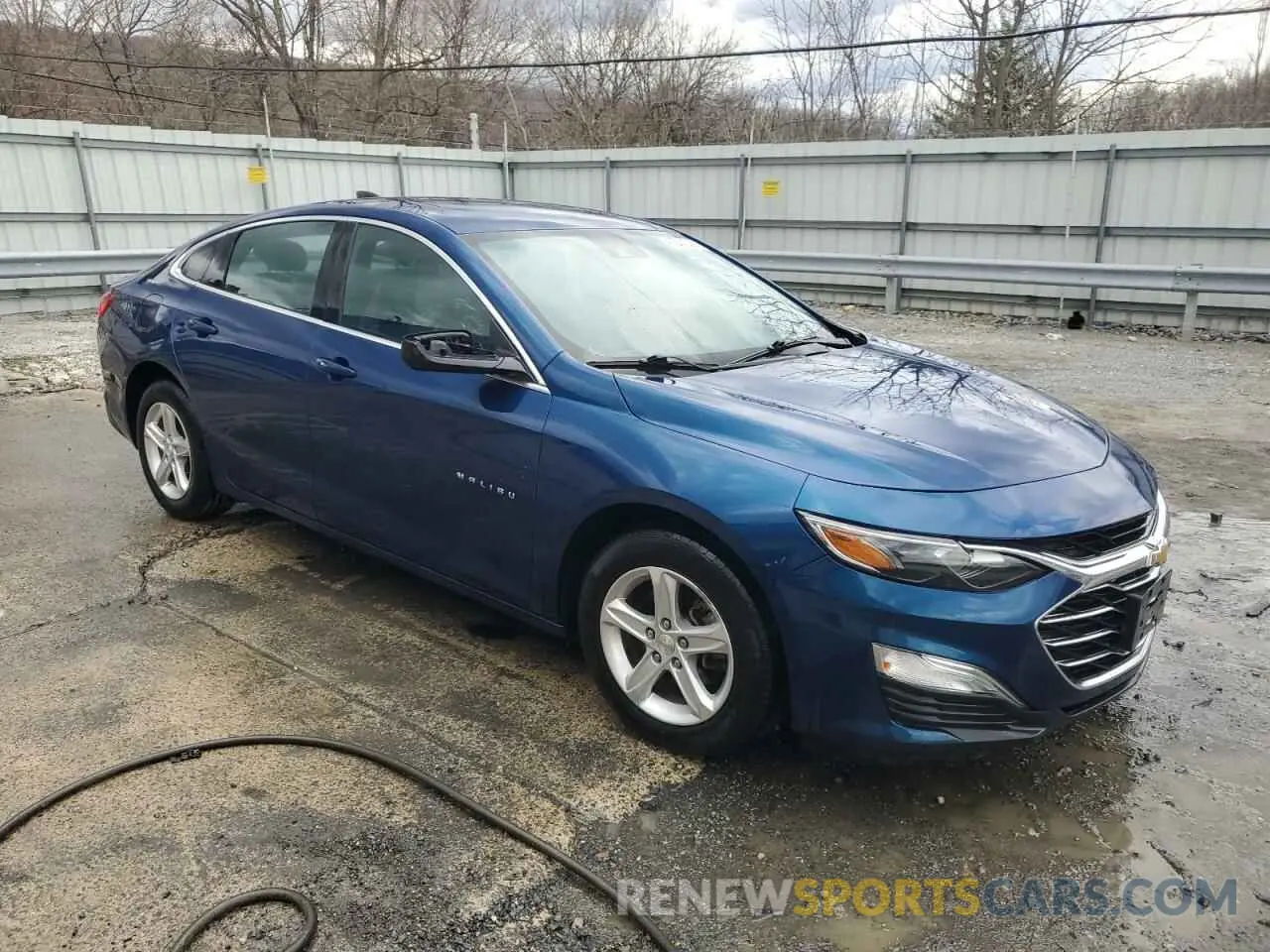 4 Photograph of a damaged car 1G1ZC5ST2KF200213 CHEVROLET MALIBU 2019