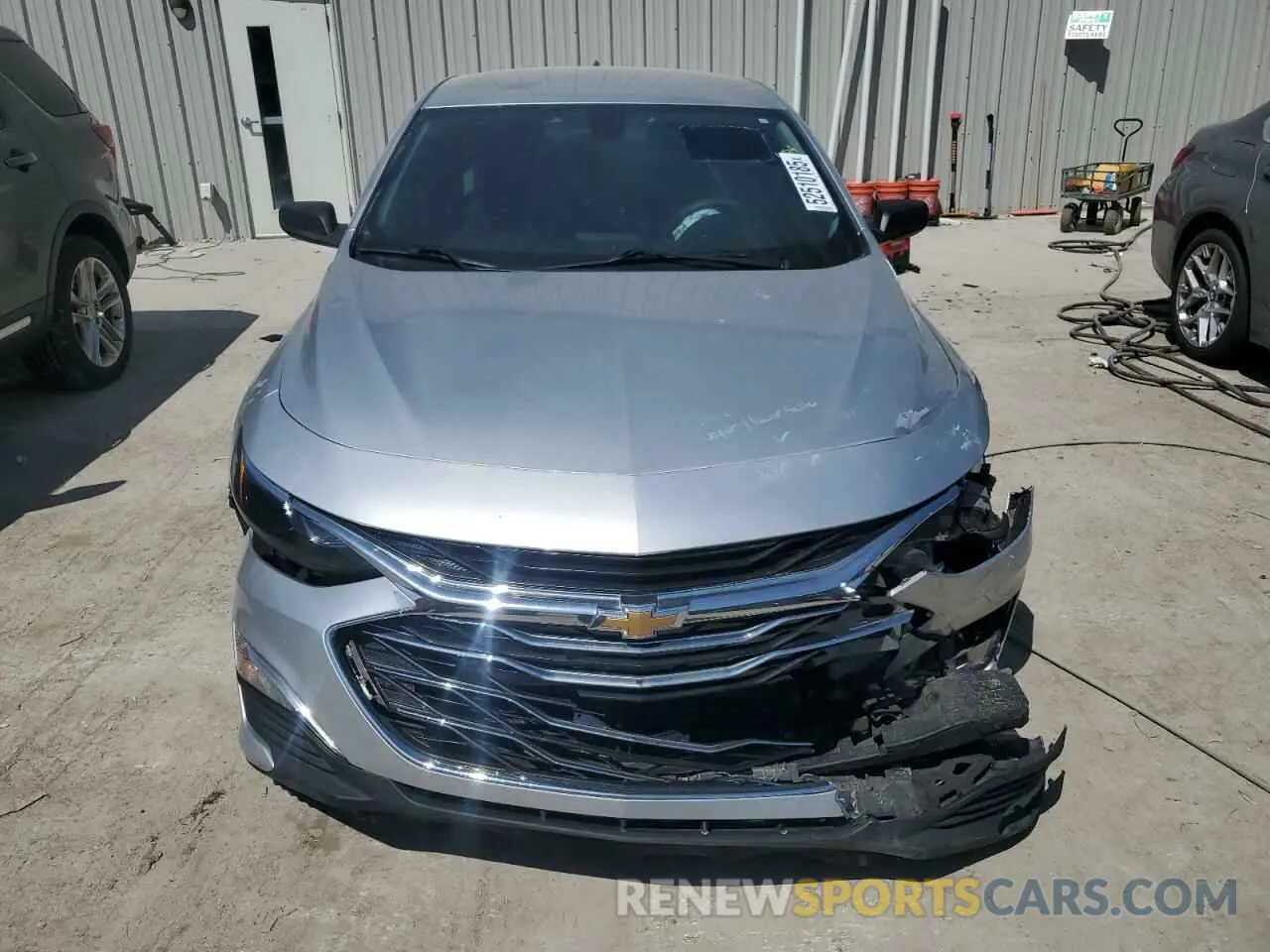 5 Photograph of a damaged car 1G1ZC5ST2KF203743 CHEVROLET MALIBU 2019