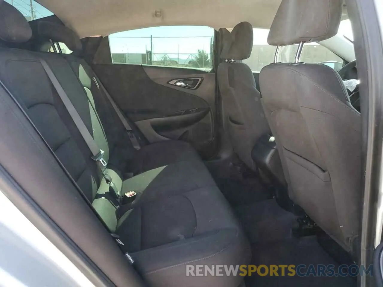 11 Photograph of a damaged car 1G1ZC5ST3KF190131 CHEVROLET MALIBU 2019