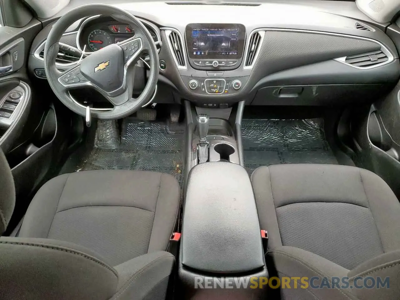 8 Photograph of a damaged car 1G1ZC5ST4KF180773 CHEVROLET MALIBU 2019