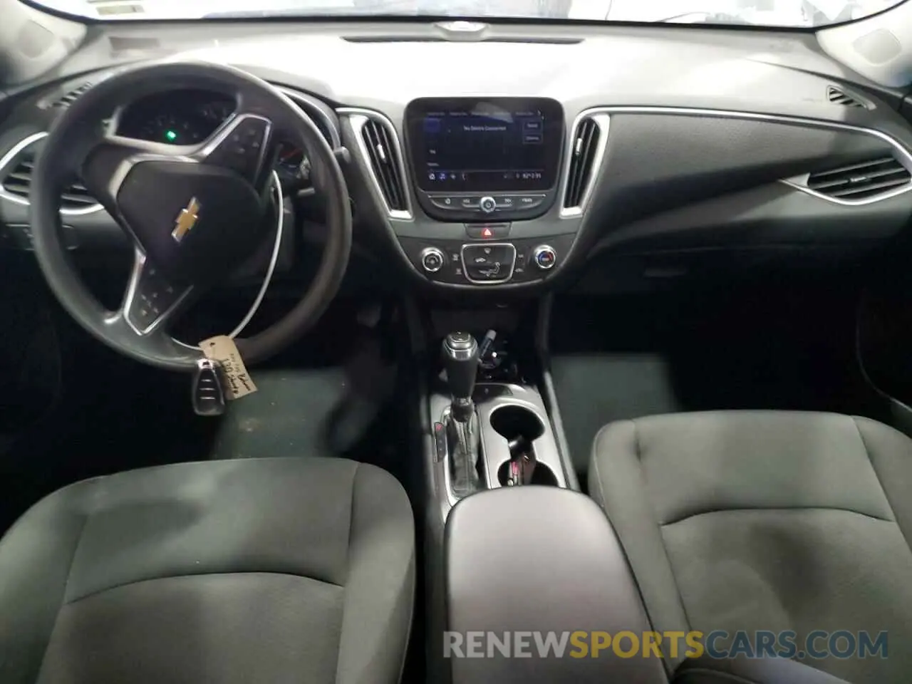 8 Photograph of a damaged car 1G1ZC5ST6KF161402 CHEVROLET MALIBU 2019