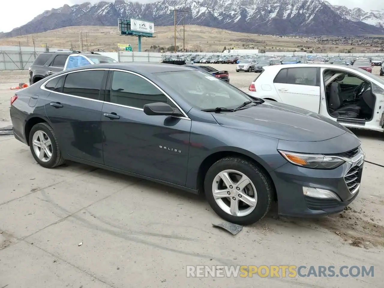 4 Photograph of a damaged car 1G1ZC5ST6KF170293 CHEVROLET MALIBU 2019