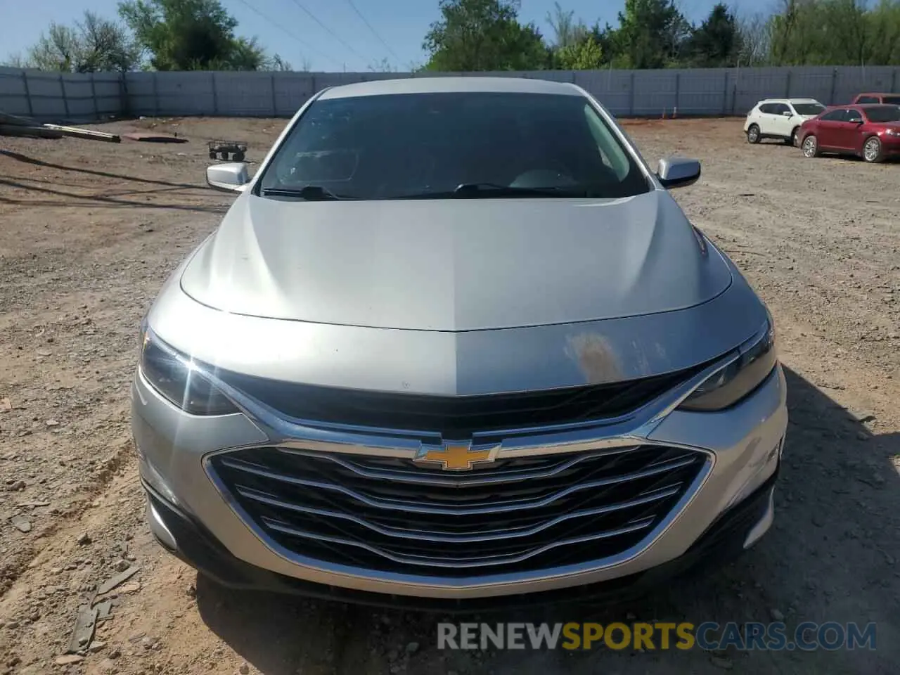 5 Photograph of a damaged car 1G1ZC5ST7KF135343 CHEVROLET MALIBU 2019
