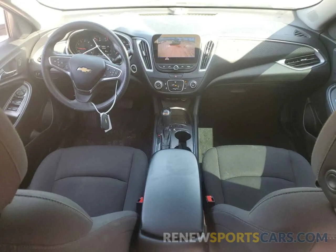 8 Photograph of a damaged car 1G1ZC5ST7KF135343 CHEVROLET MALIBU 2019