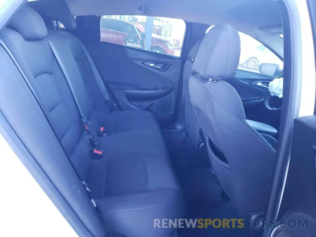 10 Photograph of a damaged car 1G1ZC5ST7KF173980 CHEVROLET MALIBU 2019
