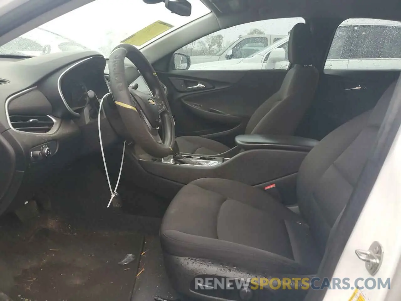7 Photograph of a damaged car 1G1ZC5ST8KF182834 CHEVROLET MALIBU 2019