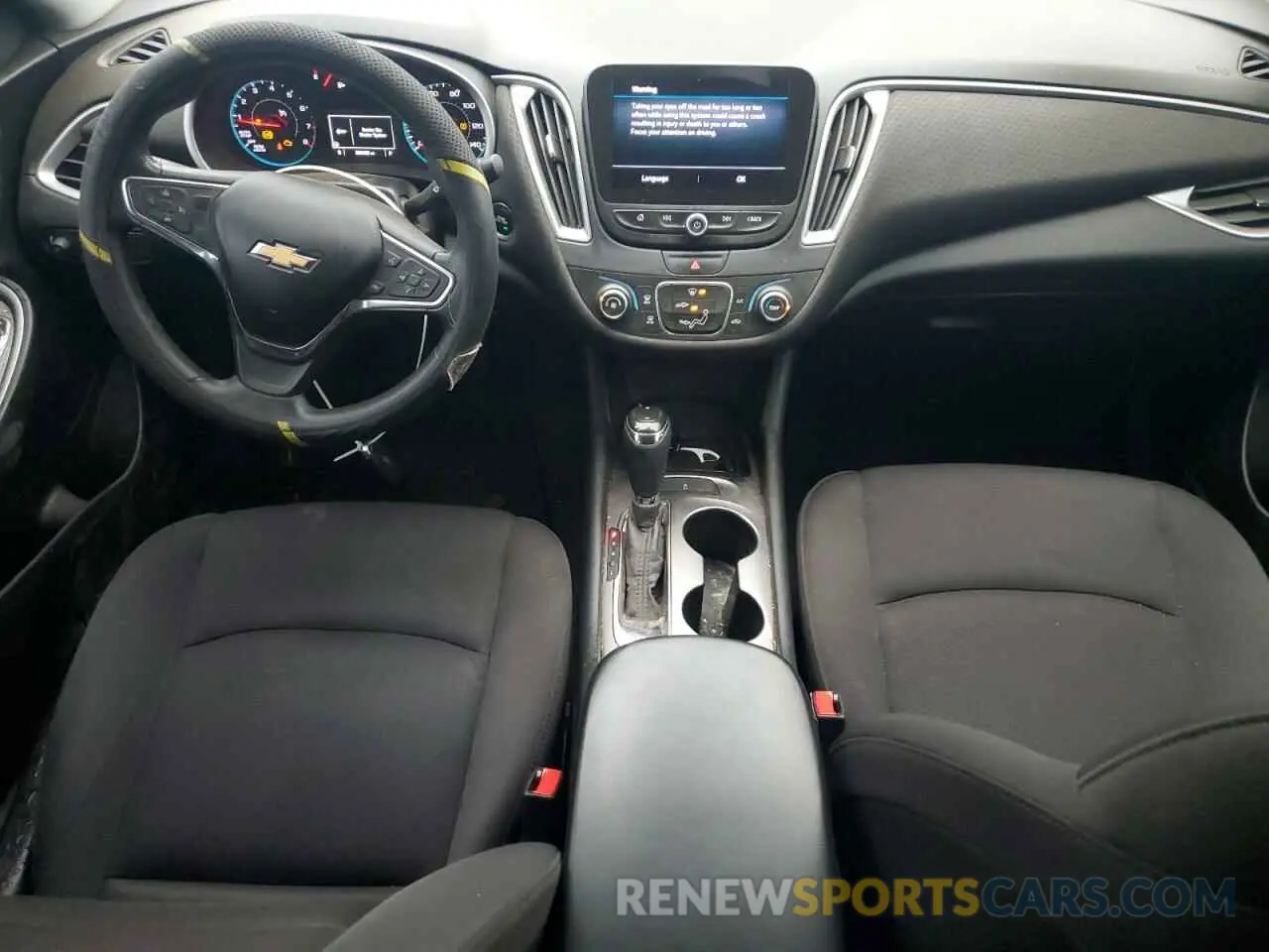 8 Photograph of a damaged car 1G1ZC5ST8KF182834 CHEVROLET MALIBU 2019
