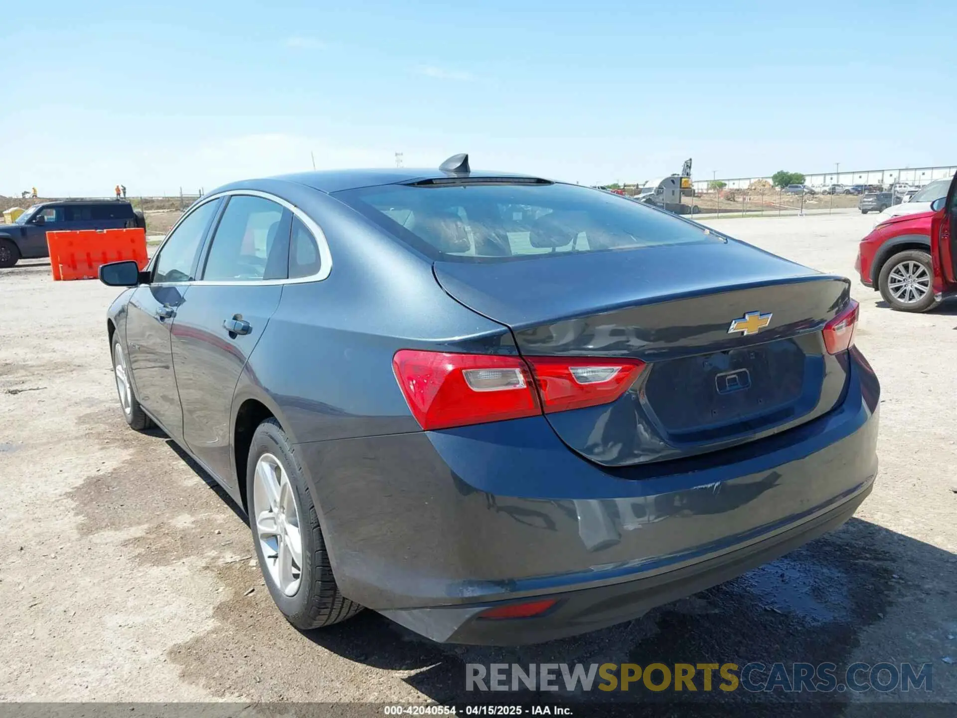3 Photograph of a damaged car 1G1ZC5ST9KF169056 CHEVROLET MALIBU 2019