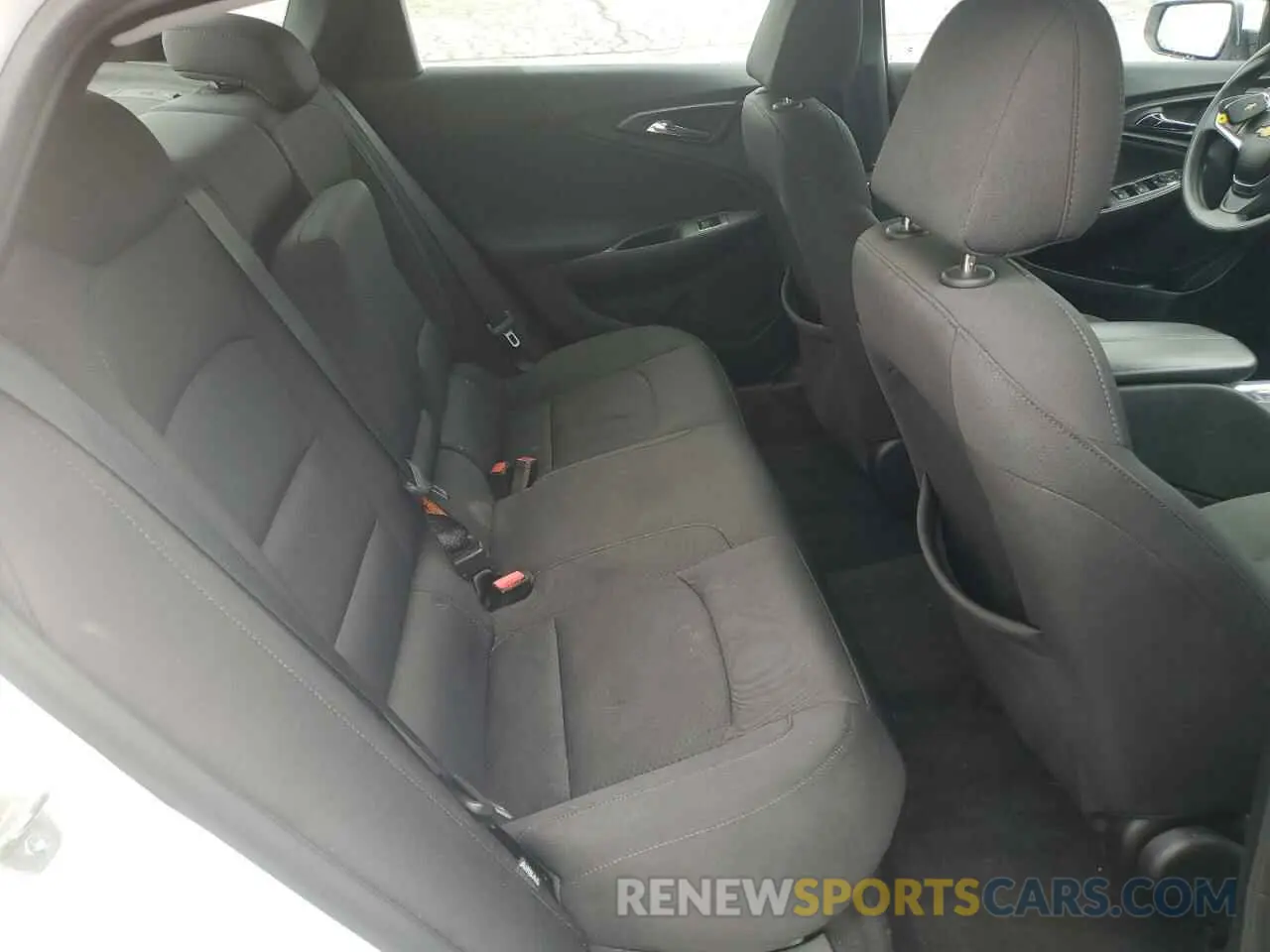 10 Photograph of a damaged car 1G1ZD5ST0KF107090 CHEVROLET MALIBU 2019