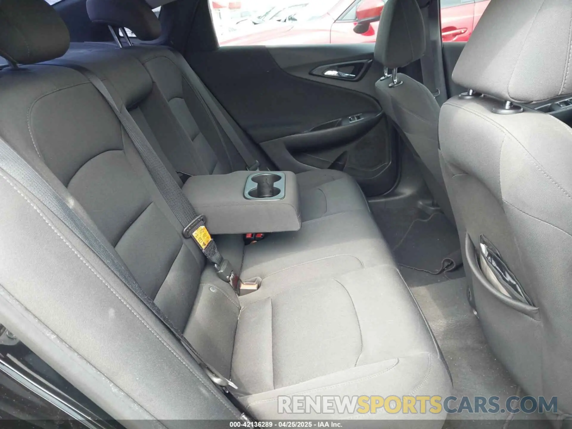 8 Photograph of a damaged car 1G1ZD5ST0KF111799 CHEVROLET MALIBU 2019