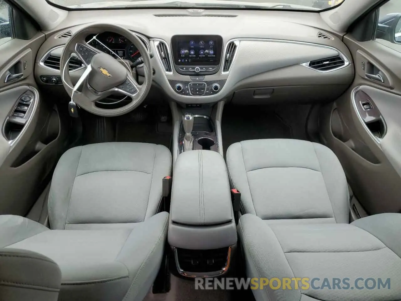 8 Photograph of a damaged car 1G1ZD5ST0KF113987 CHEVROLET MALIBU 2019