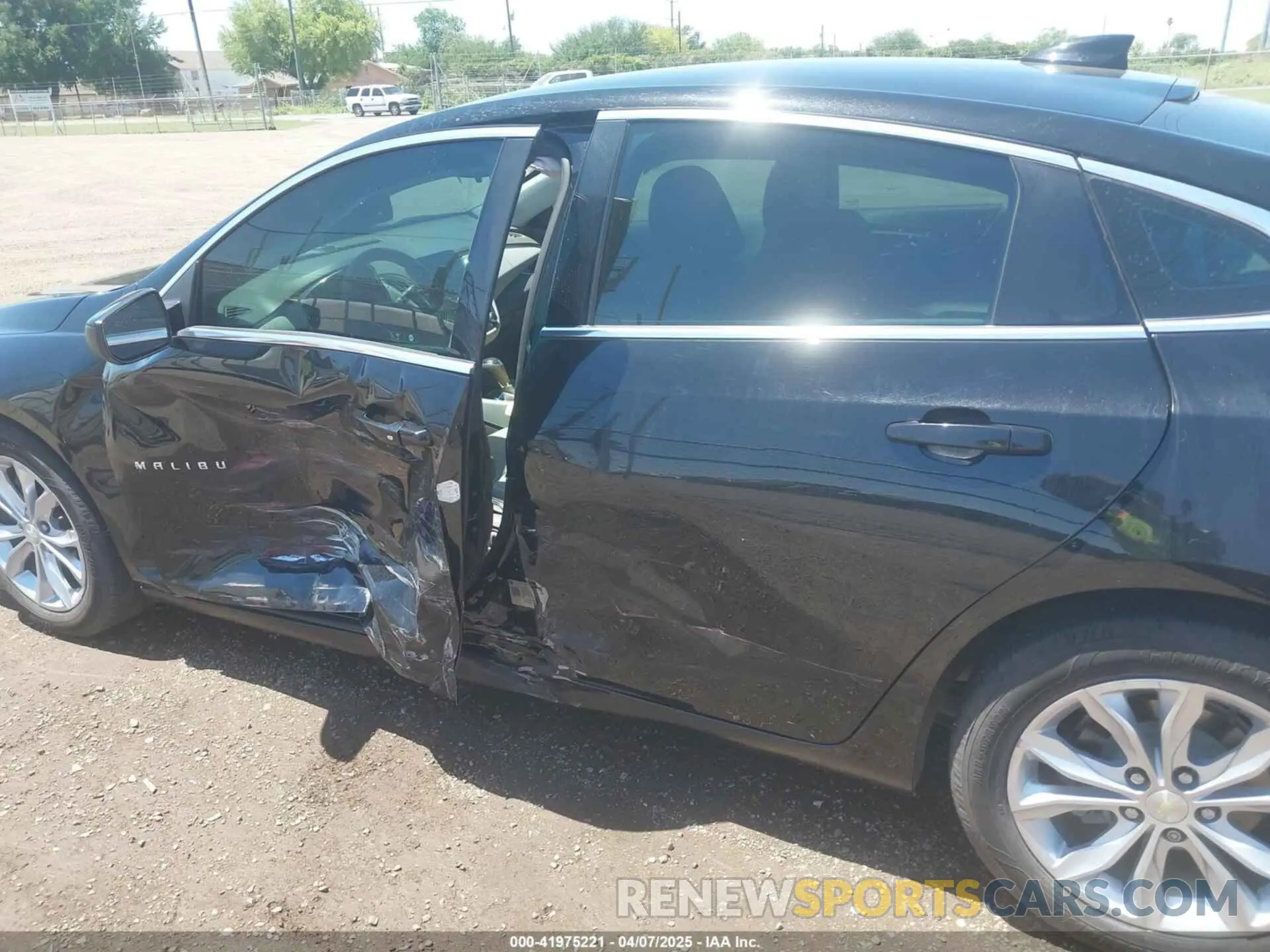 17 Photograph of a damaged car 1G1ZD5ST0KF117828 CHEVROLET MALIBU 2019