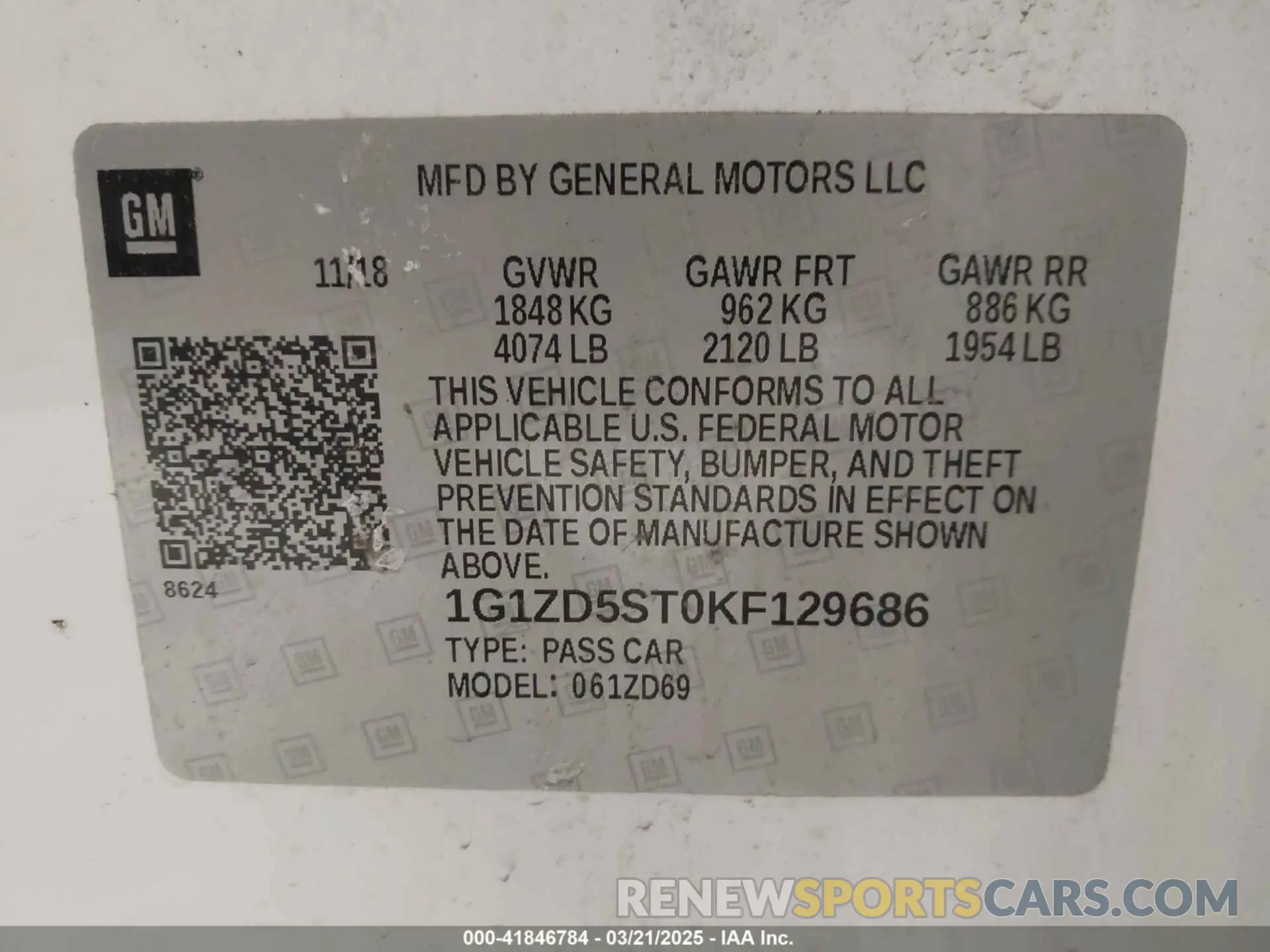 9 Photograph of a damaged car 1G1ZD5ST0KF129686 CHEVROLET MALIBU 2019