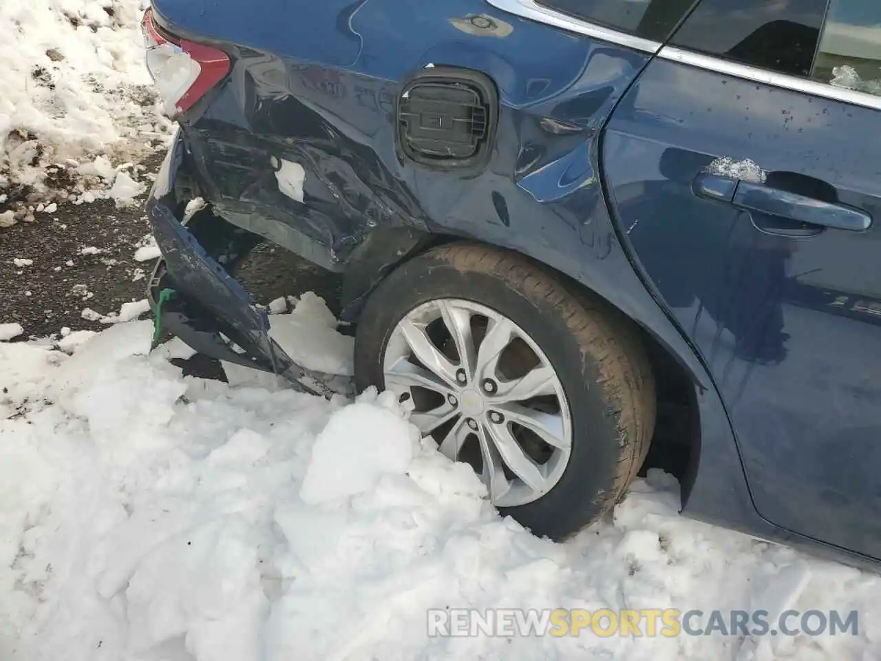 9 Photograph of a damaged car 1G1ZD5ST0KF139148 CHEVROLET MALIBU 2019