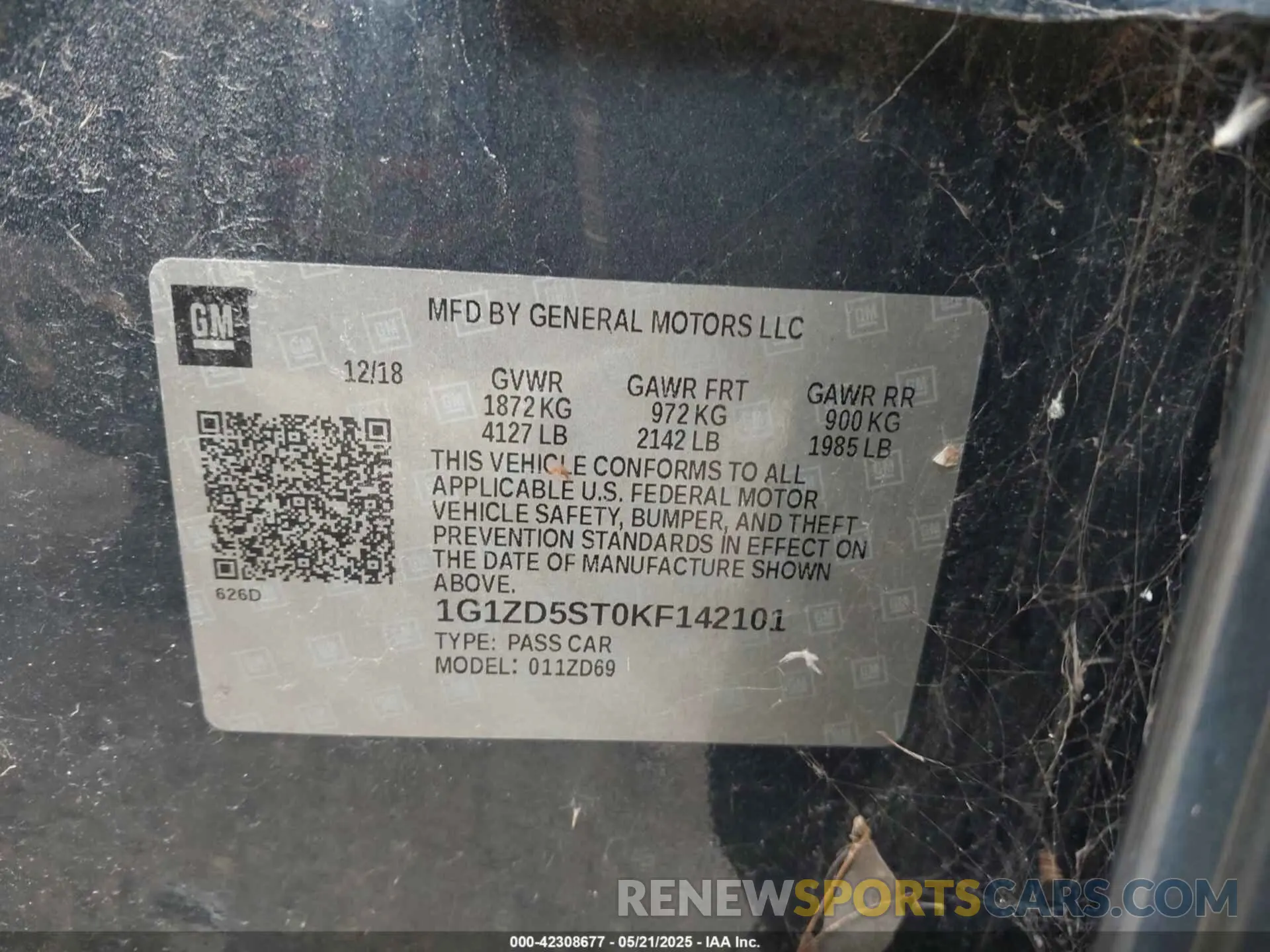 9 Photograph of a damaged car 1G1ZD5ST0KF142101 CHEVROLET MALIBU 2019