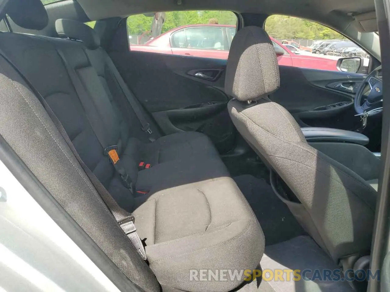 10 Photograph of a damaged car 1G1ZD5ST0KF161747 CHEVROLET MALIBU 2019