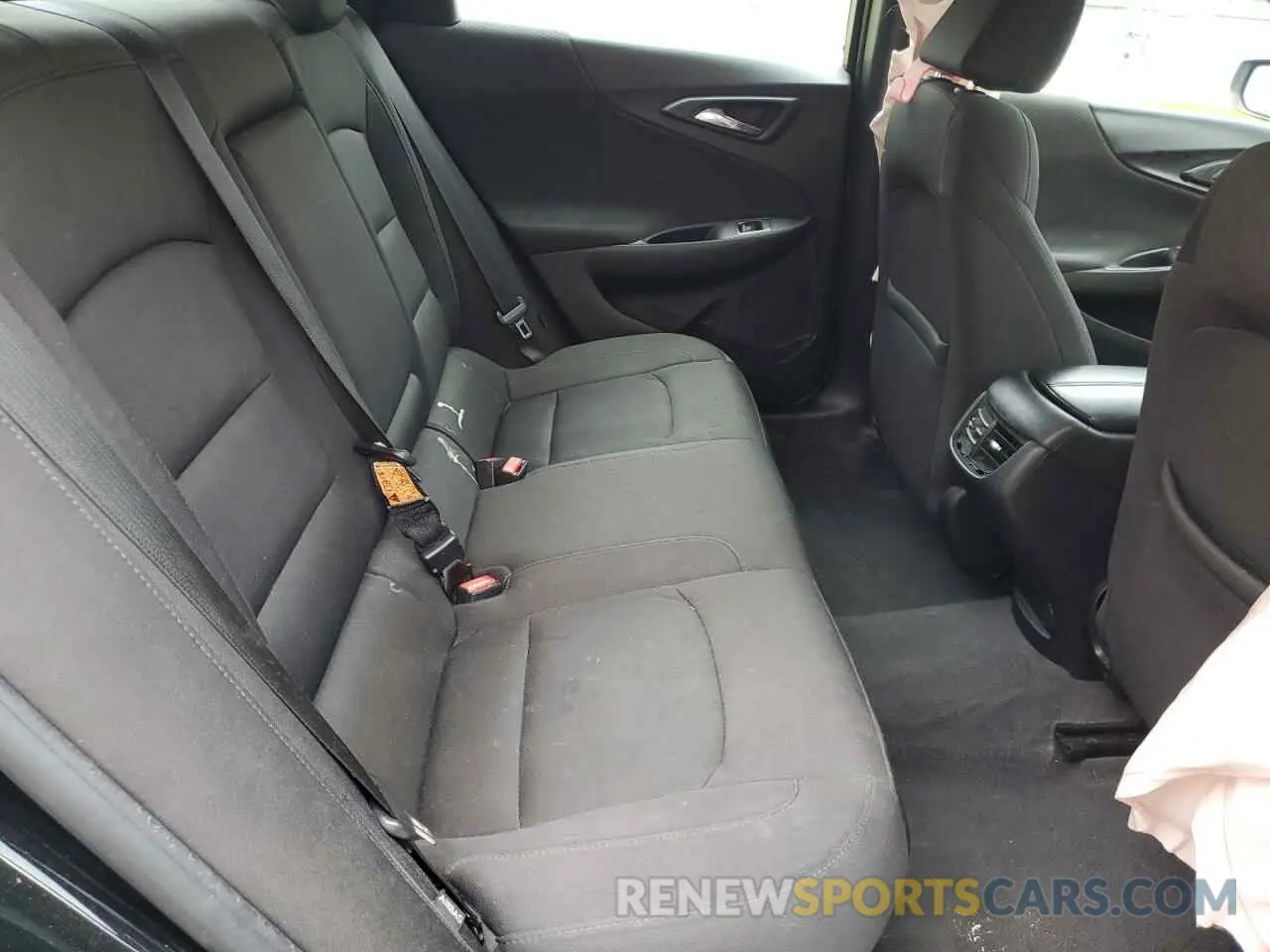 10 Photograph of a damaged car 1G1ZD5ST0KF167807 CHEVROLET MALIBU 2019