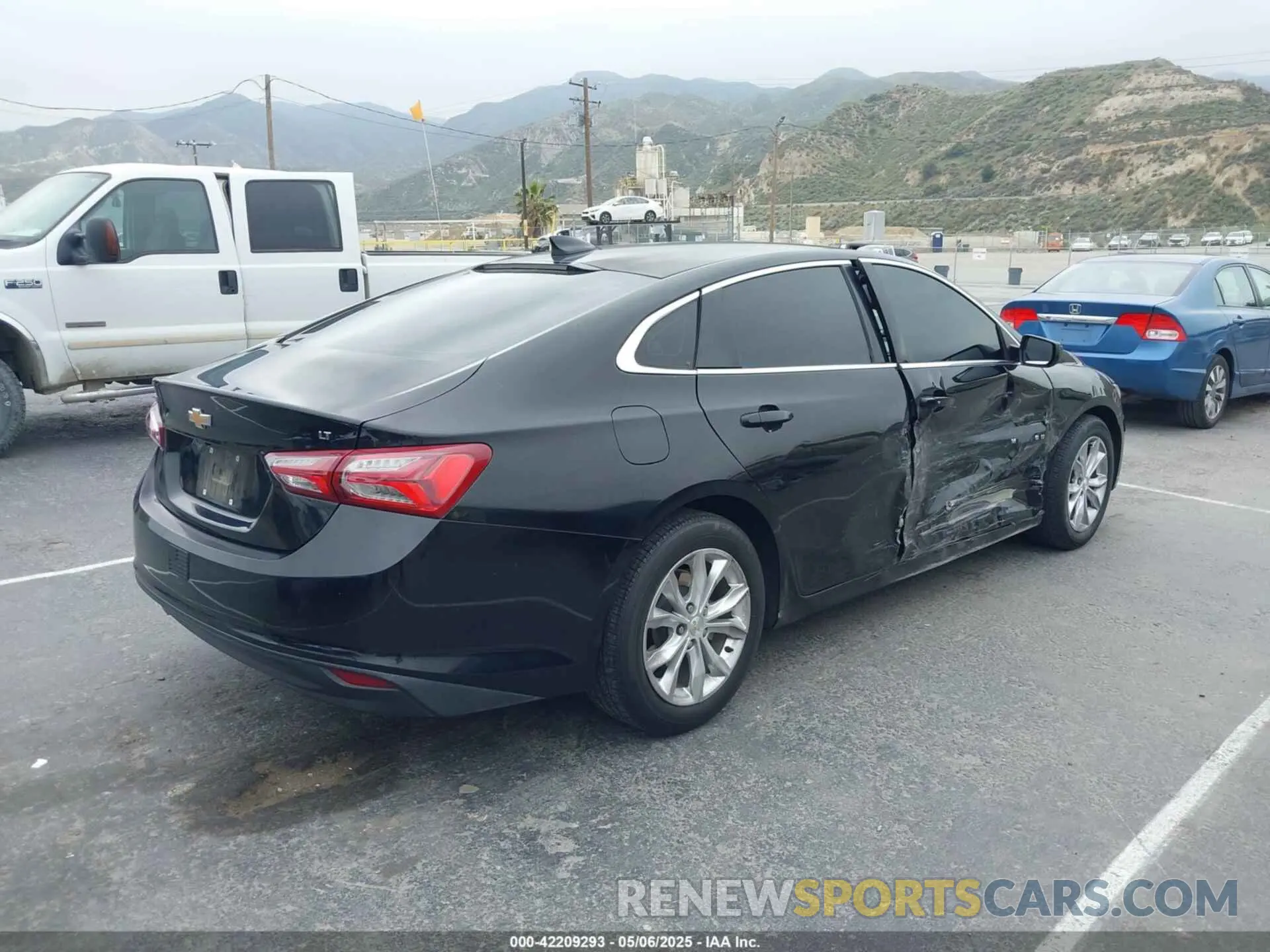 4 Photograph of a damaged car 1G1ZD5ST0KF208694 CHEVROLET MALIBU 2019