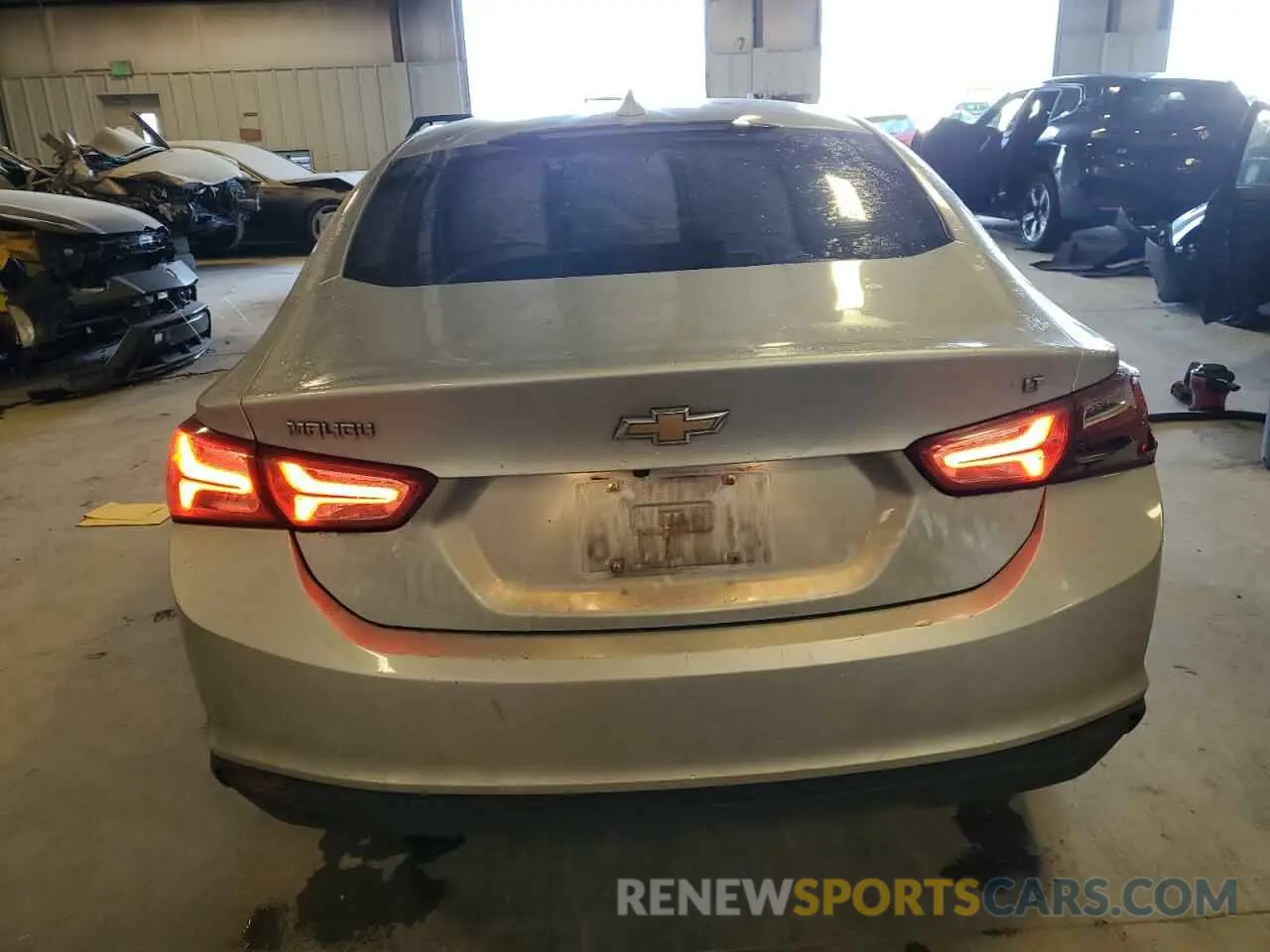 6 Photograph of a damaged car 1G1ZD5ST1KF106854 CHEVROLET MALIBU 2019