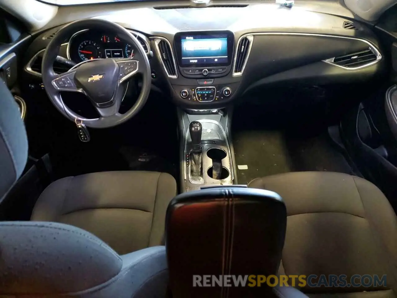 8 Photograph of a damaged car 1G1ZD5ST1KF106854 CHEVROLET MALIBU 2019