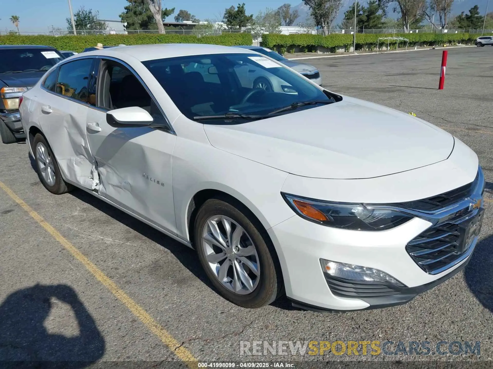 1 Photograph of a damaged car 1G1ZD5ST1KF115201 CHEVROLET MALIBU 2019