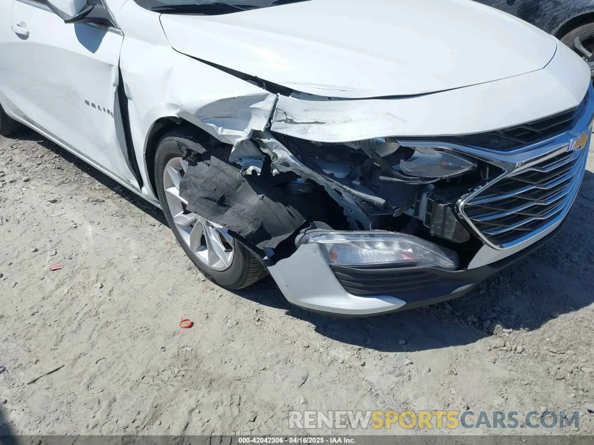 6 Photograph of a damaged car 1G1ZD5ST1KF115523 CHEVROLET MALIBU 2019