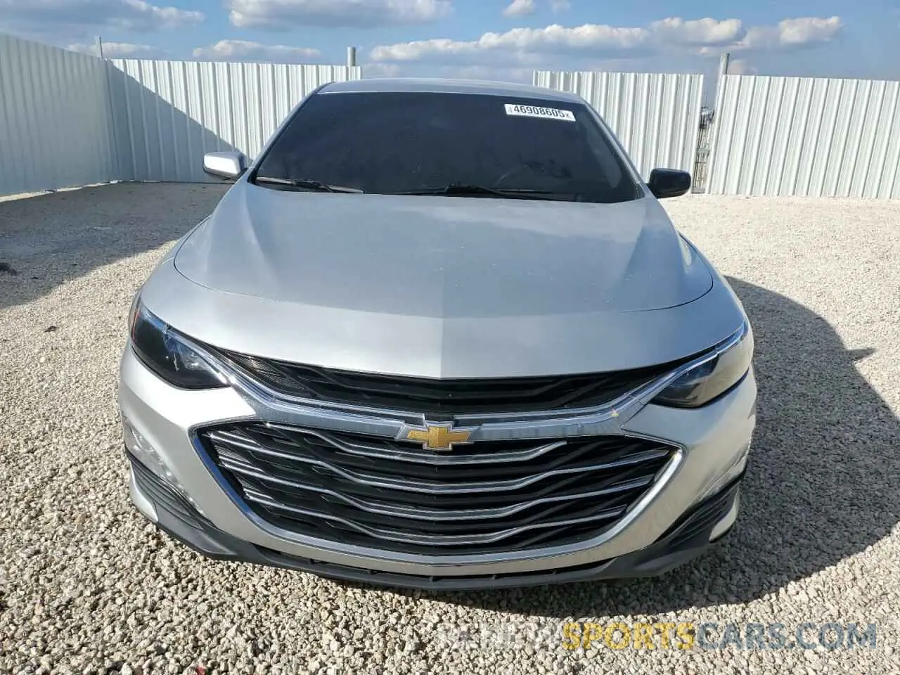 5 Photograph of a damaged car 1G1ZD5ST1KF117269 CHEVROLET MALIBU 2019