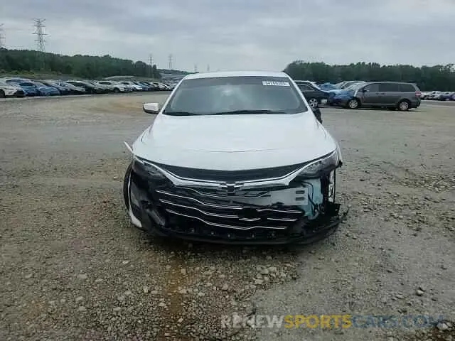 13 Photograph of a damaged car 1G1ZD5ST1KF133049 CHEVROLET MALIBU 2019