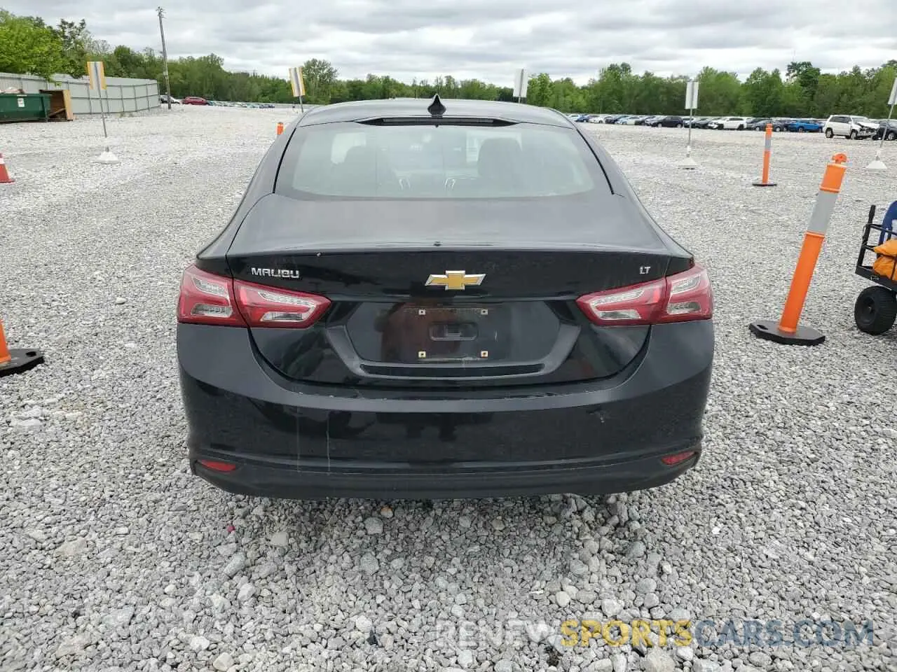 6 Photograph of a damaged car 1G1ZD5ST1KF144147 CHEVROLET MALIBU 2019