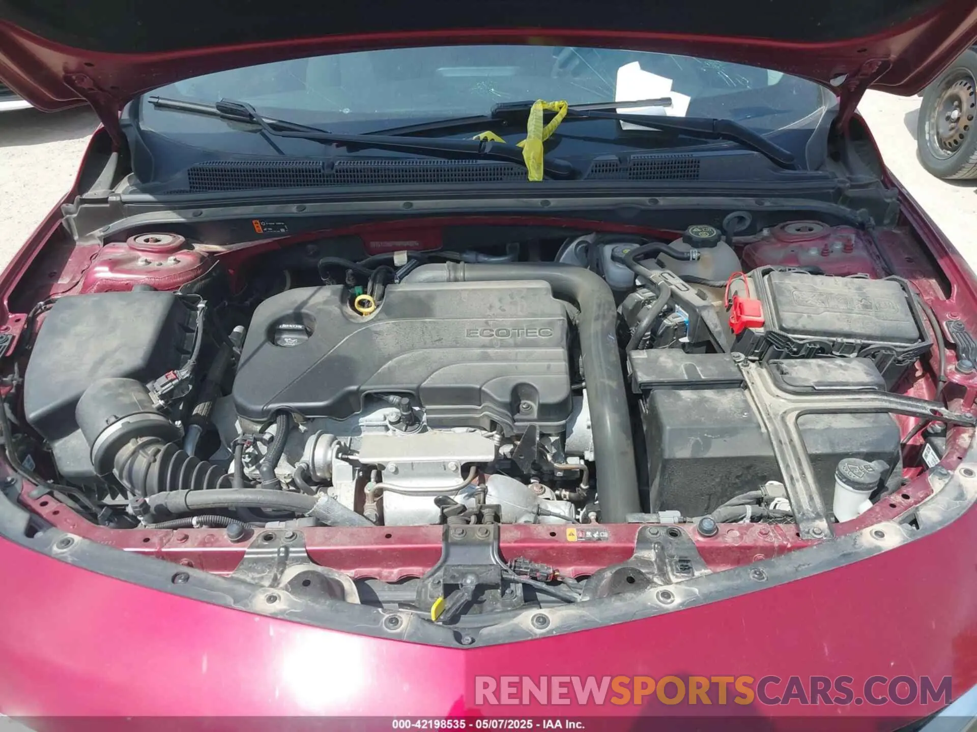 10 Photograph of a damaged car 1G1ZD5ST1KF154029 CHEVROLET MALIBU 2019