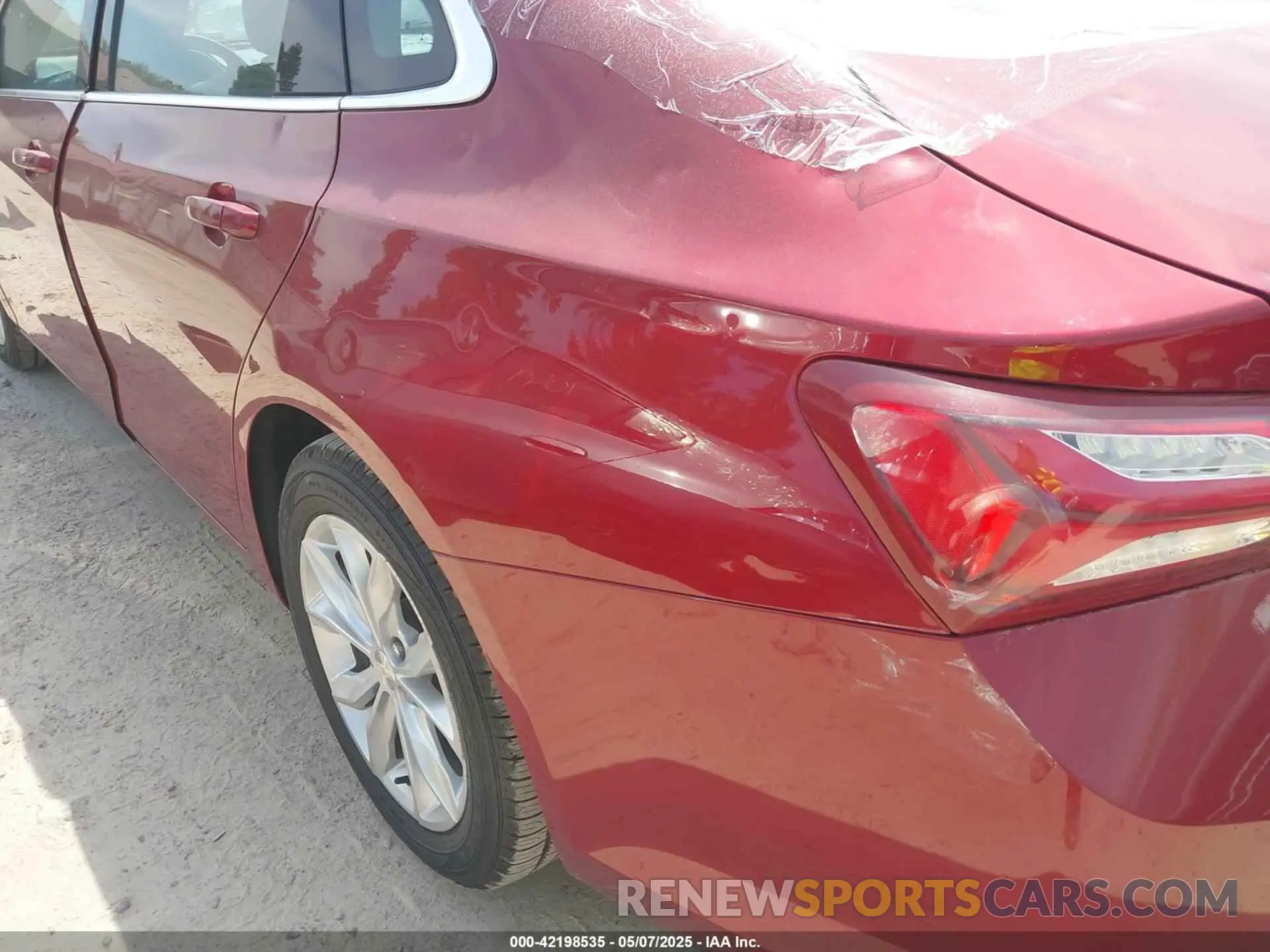 19 Photograph of a damaged car 1G1ZD5ST1KF154029 CHEVROLET MALIBU 2019