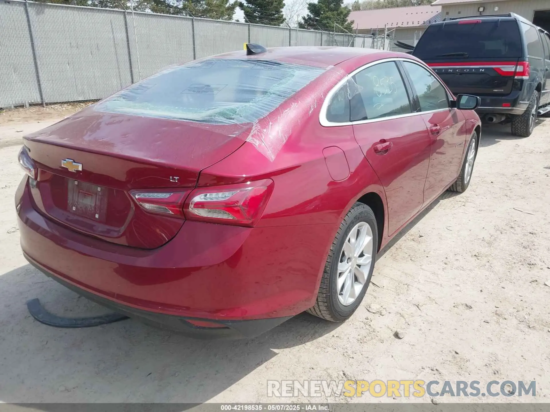 4 Photograph of a damaged car 1G1ZD5ST1KF154029 CHEVROLET MALIBU 2019