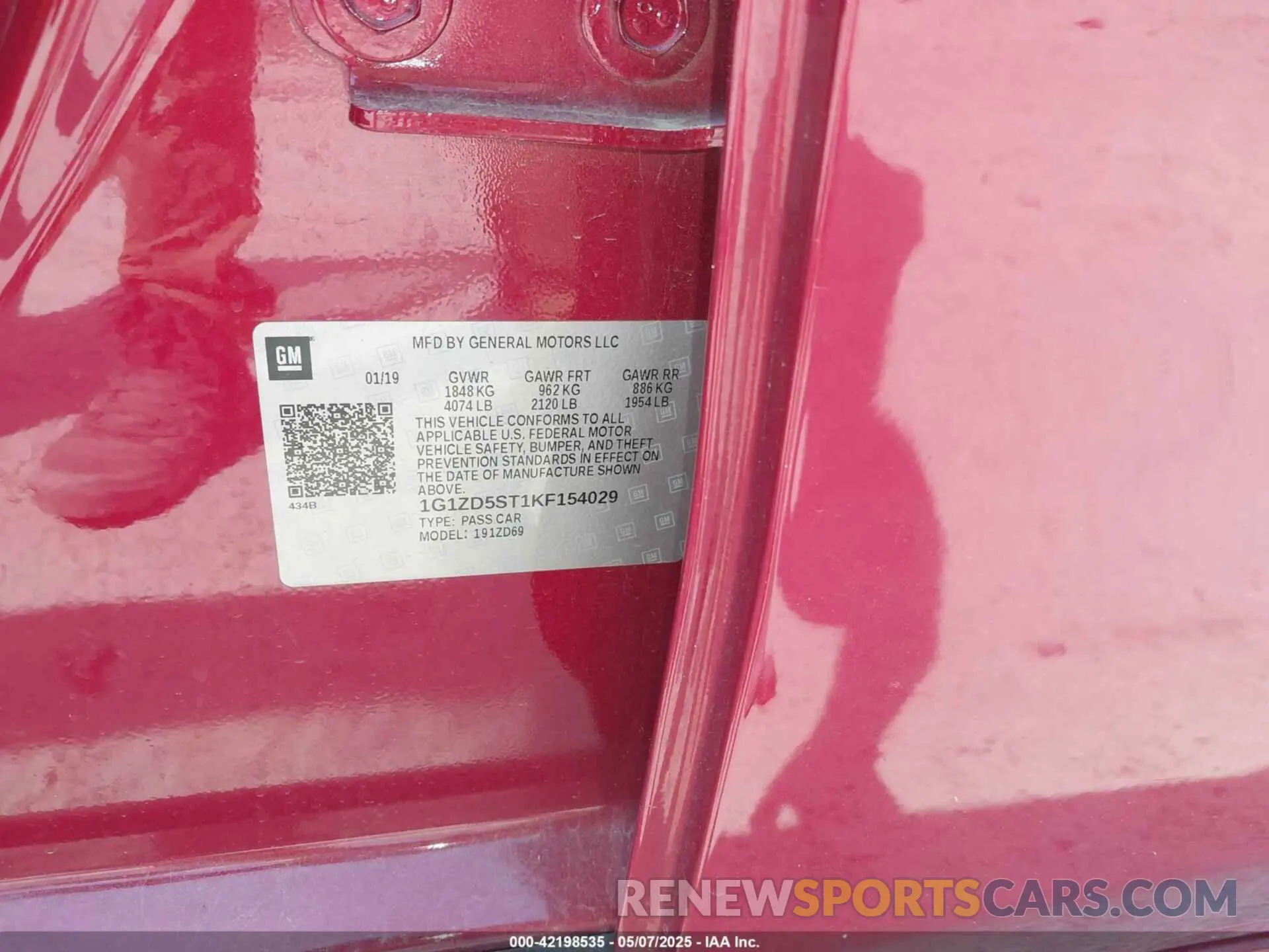 9 Photograph of a damaged car 1G1ZD5ST1KF154029 CHEVROLET MALIBU 2019