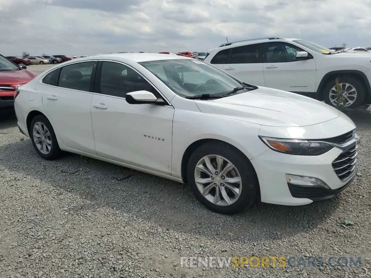 4 Photograph of a damaged car 1G1ZD5ST1KF164866 CHEVROLET MALIBU 2019