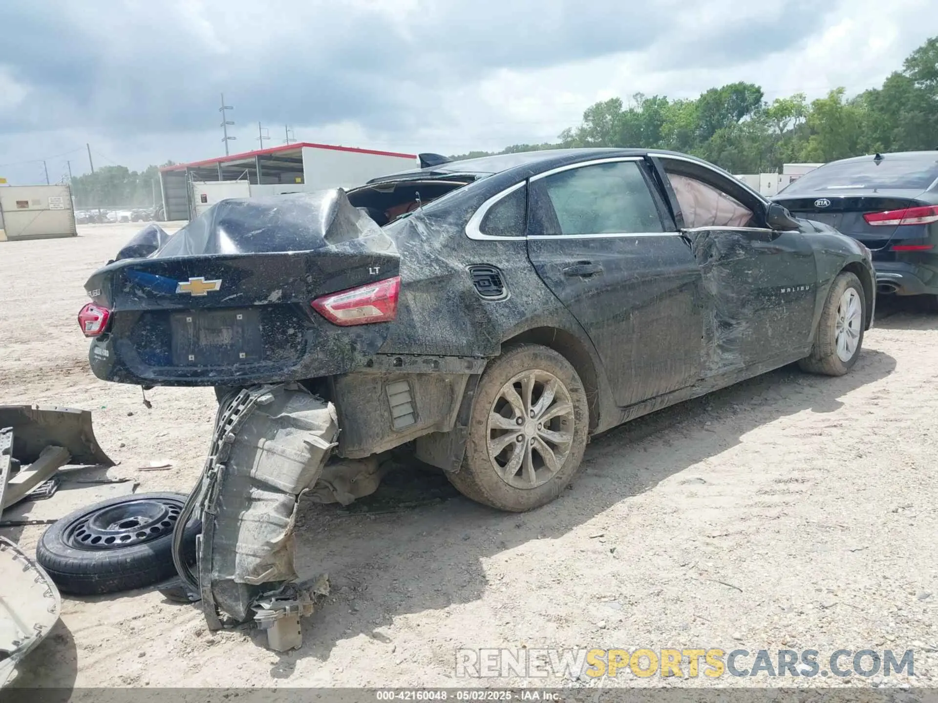 4 Photograph of a damaged car 1G1ZD5ST1KF169937 CHEVROLET MALIBU 2019