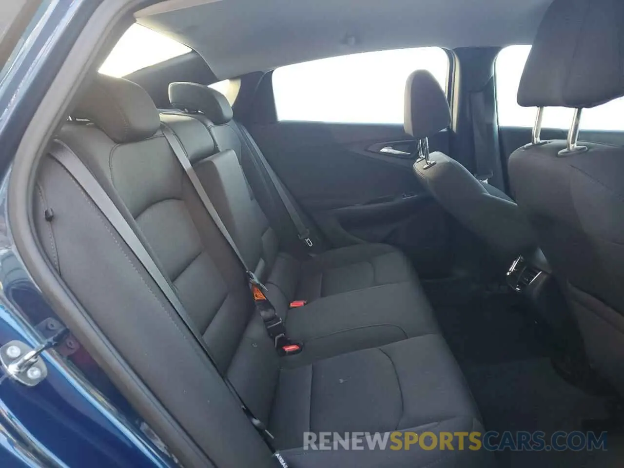 10 Photograph of a damaged car 1G1ZD5ST1KF178430 CHEVROLET MALIBU 2019