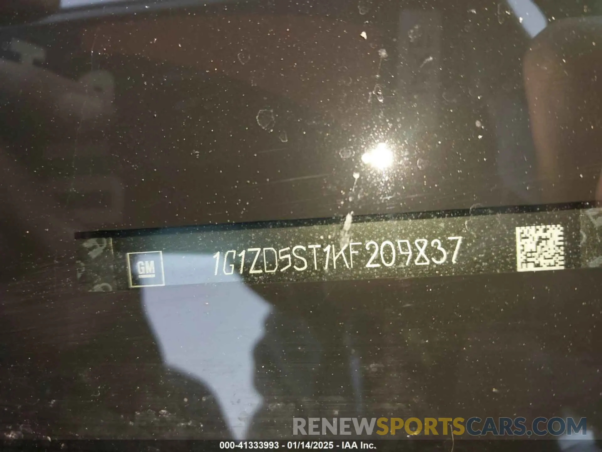 9 Photograph of a damaged car 1G1ZD5ST1KF209837 CHEVROLET MALIBU 2019