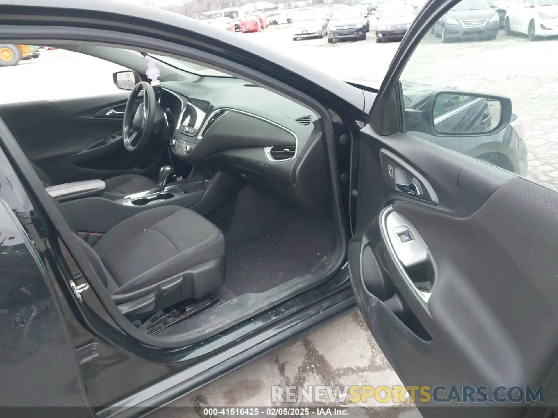5 Photograph of a damaged car 1G1ZD5ST1KF213788 CHEVROLET MALIBU 2019