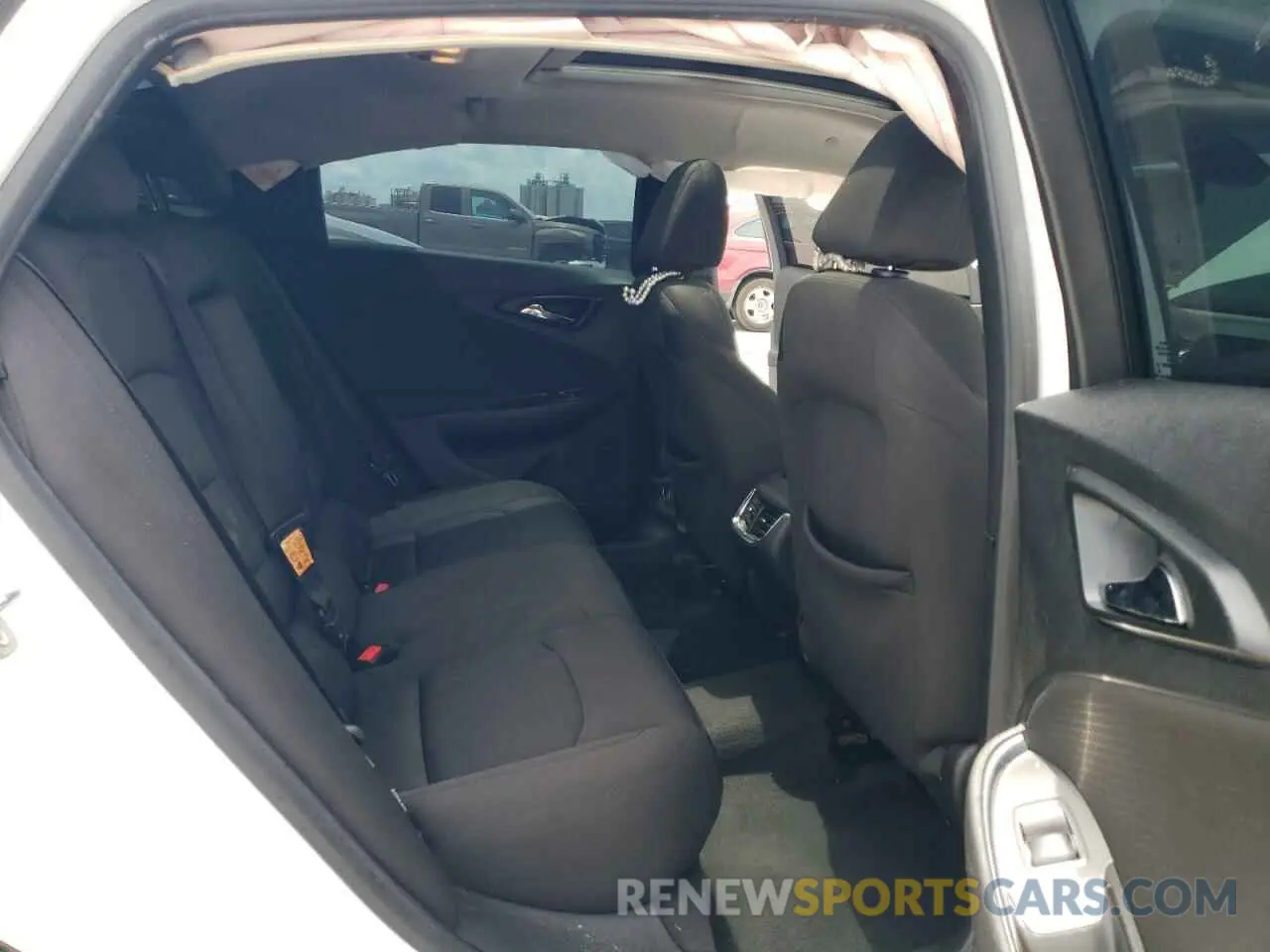10 Photograph of a damaged car 1G1ZD5ST2KF108967 CHEVROLET MALIBU 2019