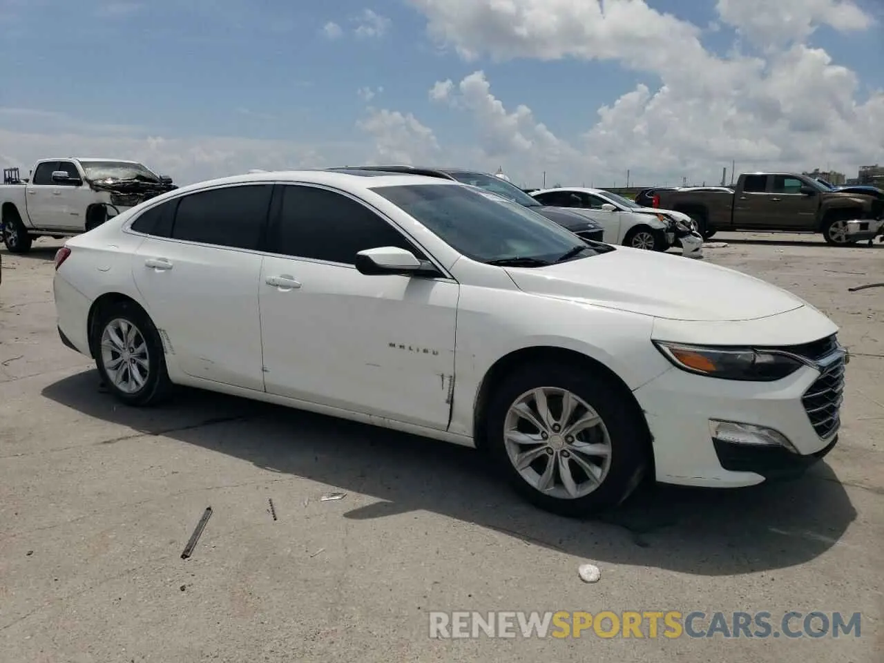 4 Photograph of a damaged car 1G1ZD5ST2KF108967 CHEVROLET MALIBU 2019
