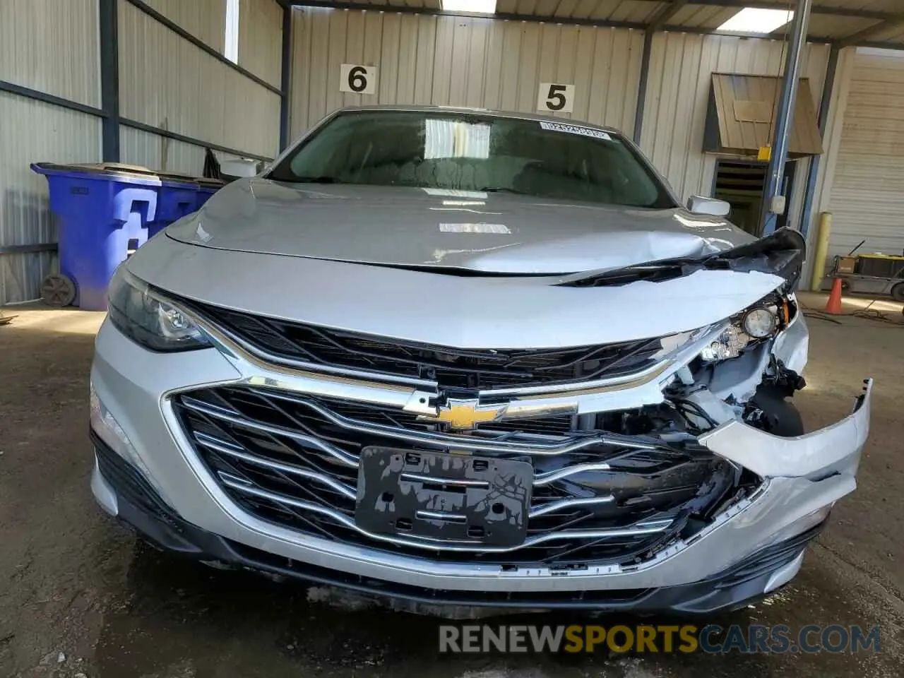 5 Photograph of a damaged car 1G1ZD5ST2KF132718 CHEVROLET MALIBU 2019
