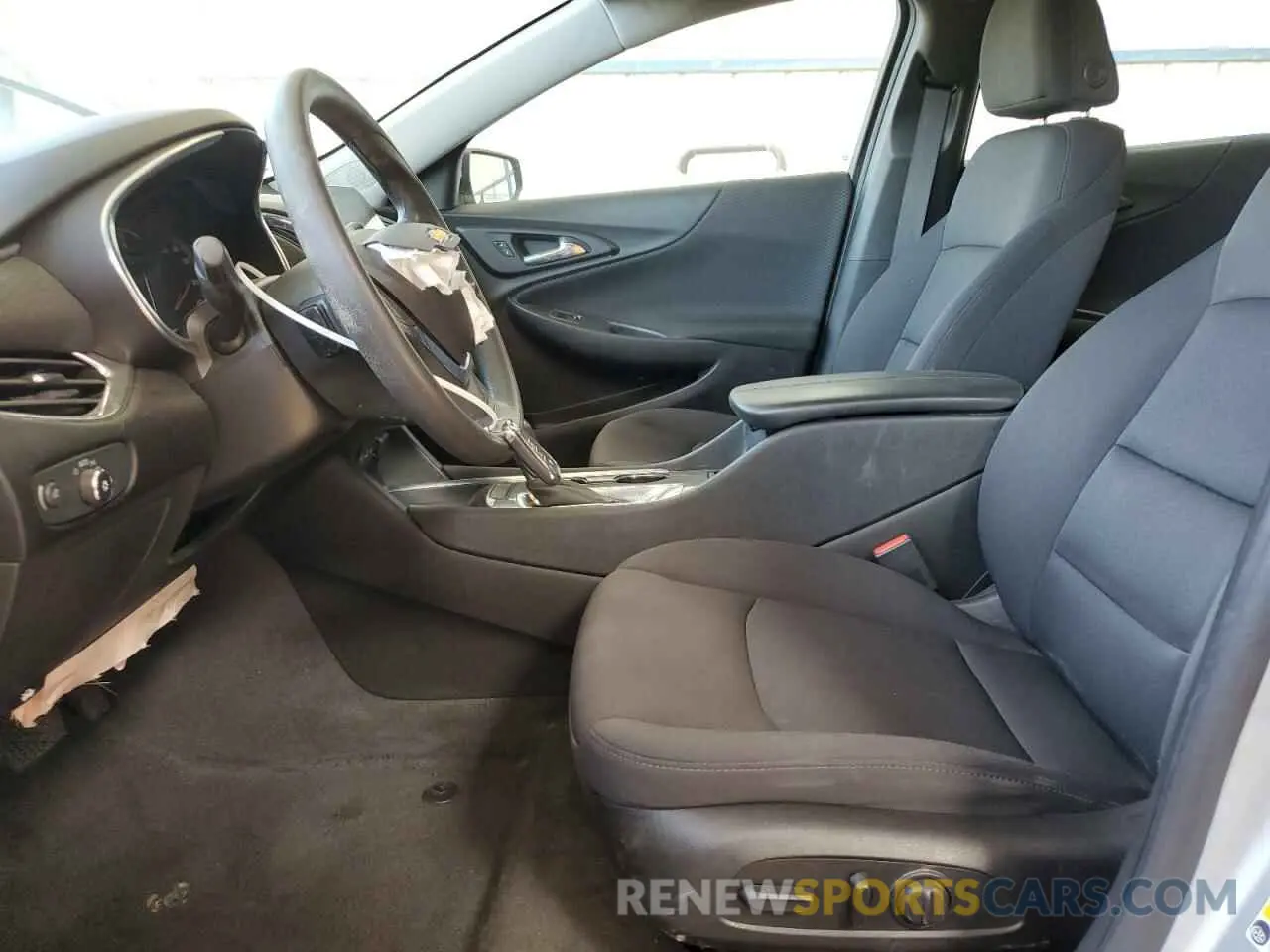 7 Photograph of a damaged car 1G1ZD5ST2KF132718 CHEVROLET MALIBU 2019