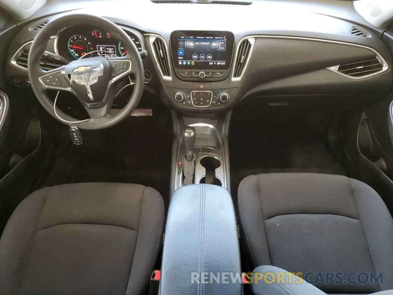 8 Photograph of a damaged car 1G1ZD5ST2KF132718 CHEVROLET MALIBU 2019