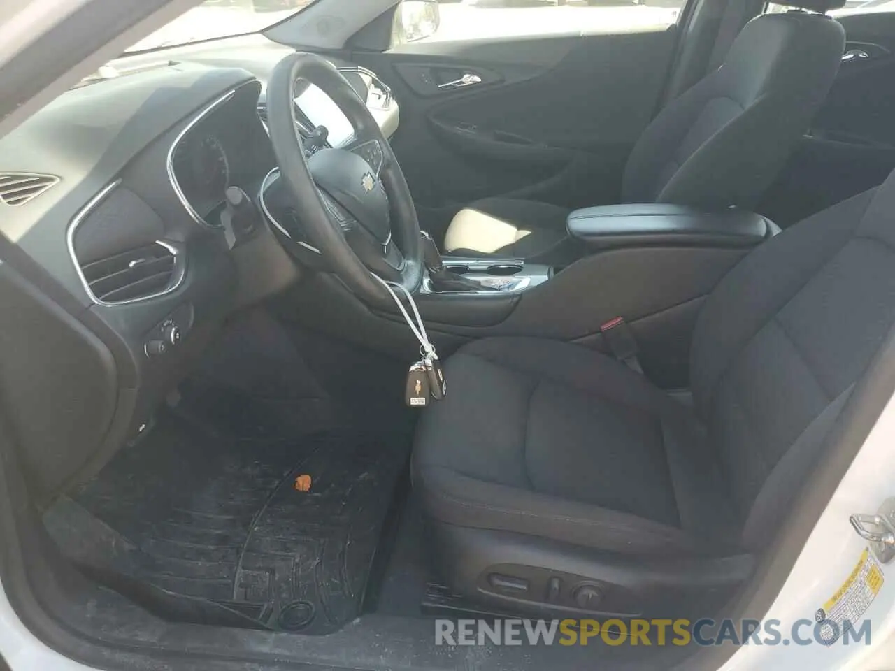 7 Photograph of a damaged car 1G1ZD5ST2KF135750 CHEVROLET MALIBU 2019