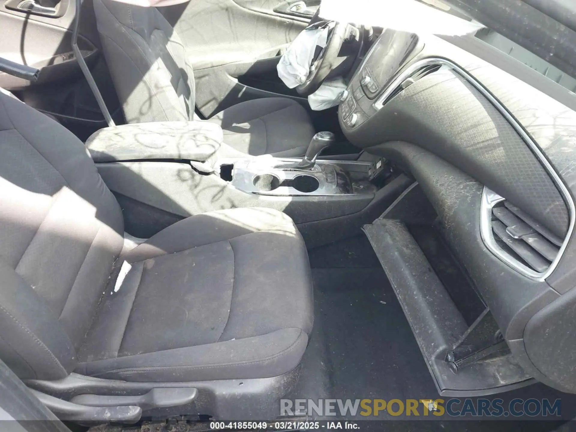 5 Photograph of a damaged car 1G1ZD5ST2KF138177 CHEVROLET MALIBU 2019