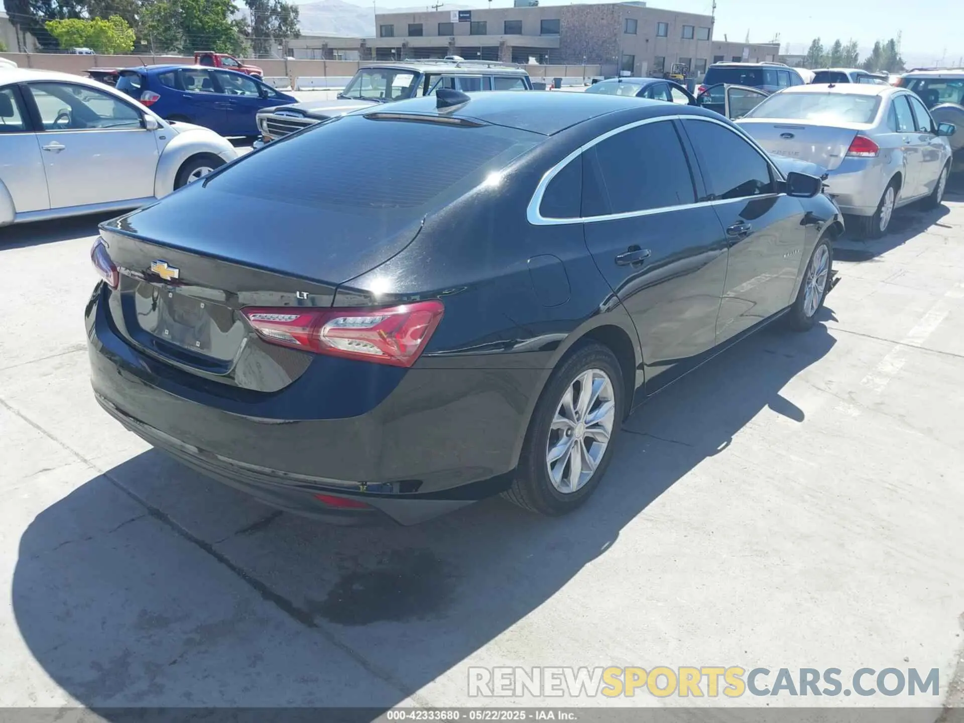 4 Photograph of a damaged car 1G1ZD5ST2KF139135 CHEVROLET MALIBU 2019