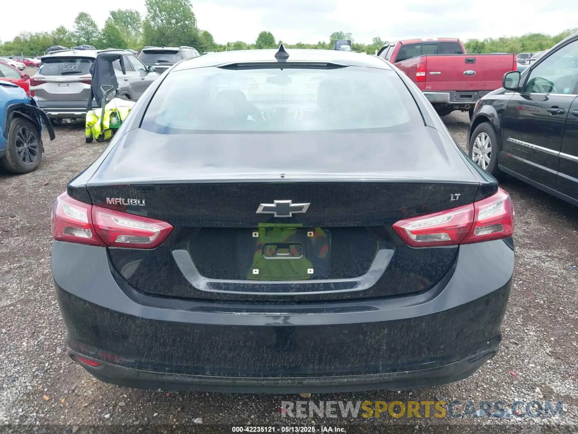 16 Photograph of a damaged car 1G1ZD5ST2KF153908 CHEVROLET MALIBU 2019