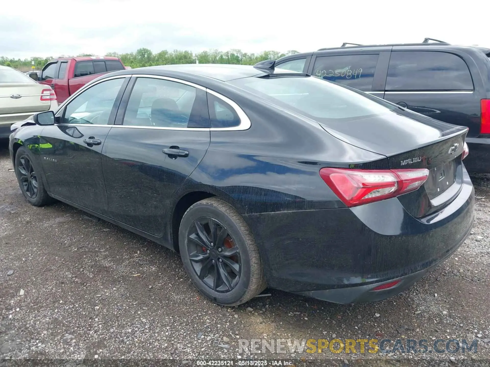 3 Photograph of a damaged car 1G1ZD5ST2KF153908 CHEVROLET MALIBU 2019