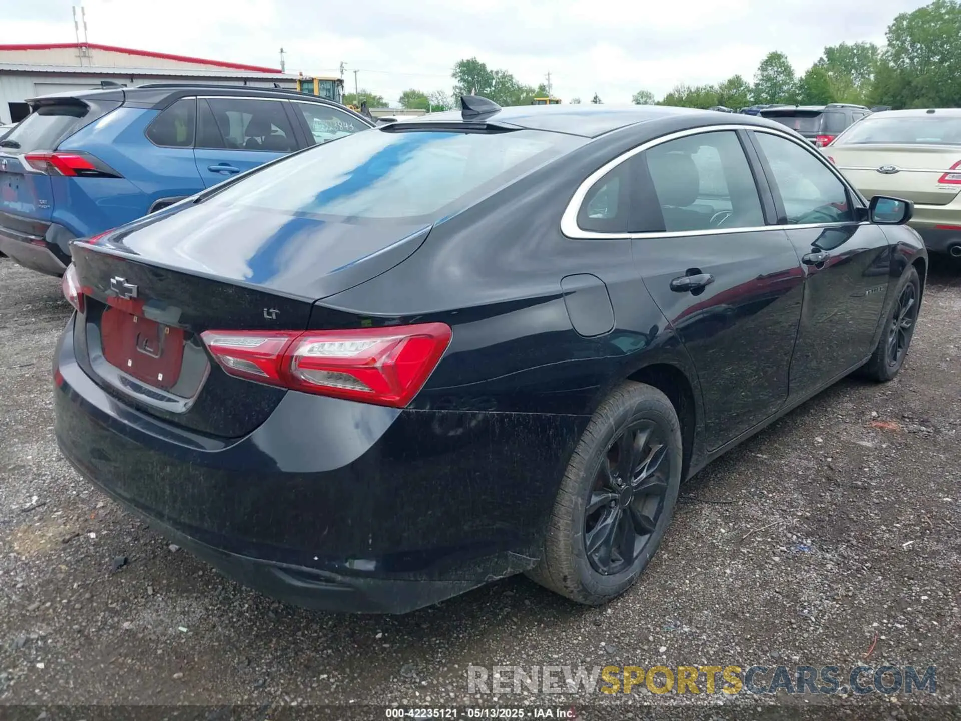 4 Photograph of a damaged car 1G1ZD5ST2KF153908 CHEVROLET MALIBU 2019
