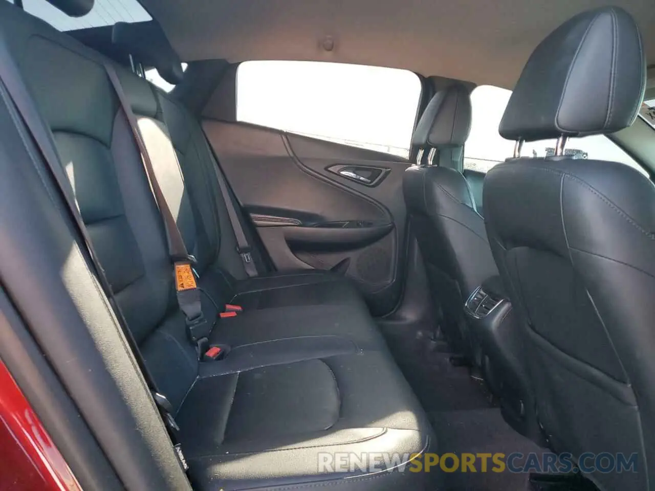 10 Photograph of a damaged car 1G1ZD5ST2KF156453 CHEVROLET MALIBU 2019